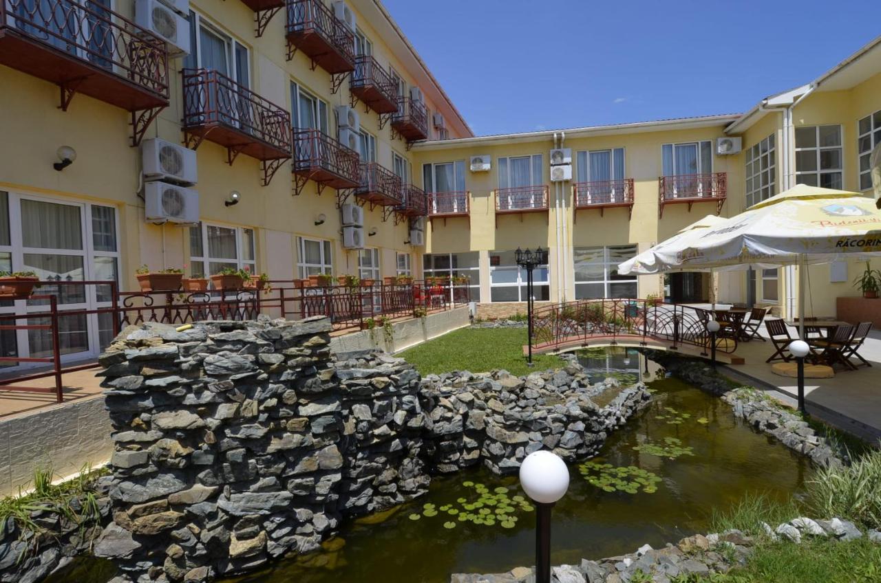 Hotel Intim Costinesti Eksteriør billede